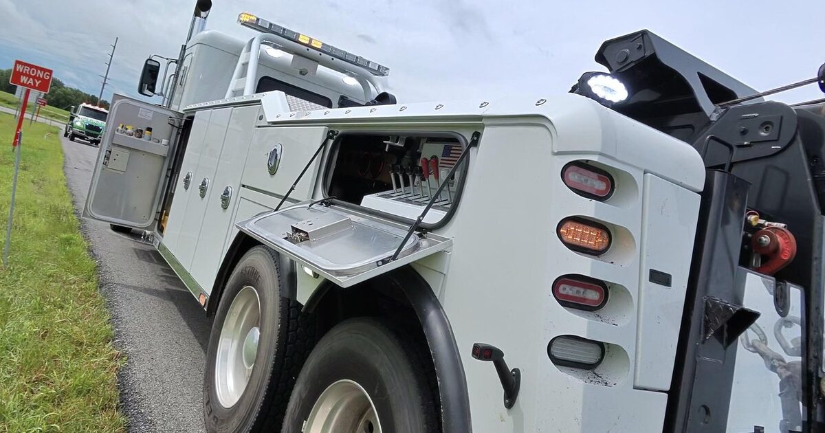 Titan Tow and Repair logo
